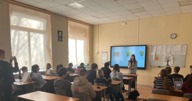 таможня в школе