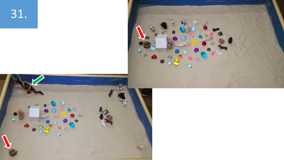 Рисунок 31. Видно, что песочная композиция стала более простой. Но при этом автор явно продемонстрировал более высокую связанность ее элементов.