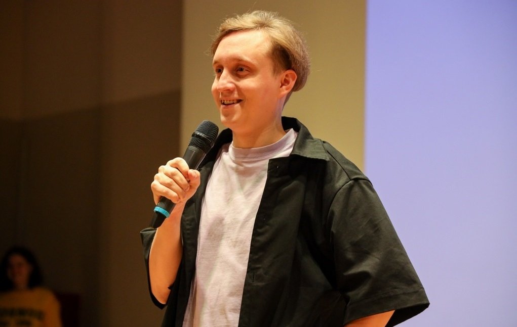 Алексей Юрьянов — стендап-комик