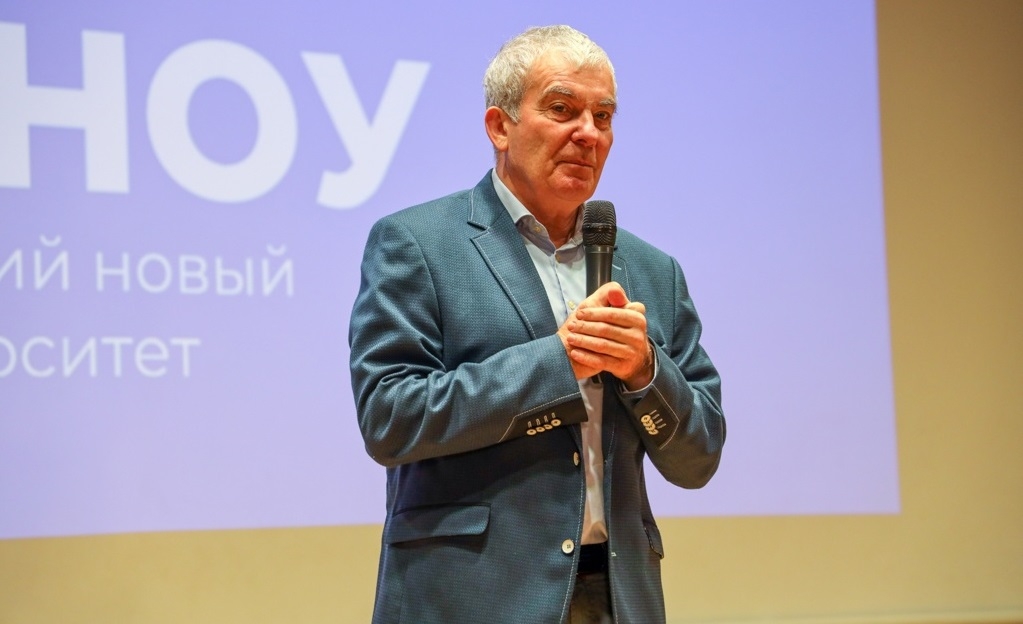 Владимир Зернов — ректор РосНОУ