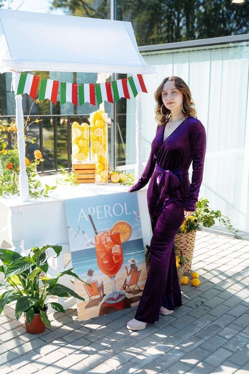 Анастасия Андреевна Исаева, выпускница 2024 года, окончила Институт бизнес-технологий РосНОУ по направлению подготовки «Управление персоналом». Текущая должность HR-Generalist ООО «КБ Стрелка».