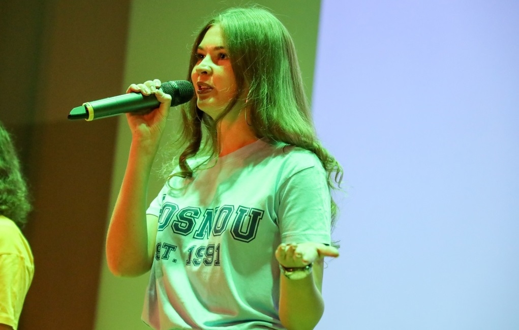 Александра Полякова — участница вокальной студии РосНОУ